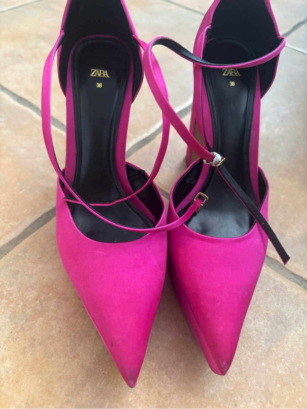 Zara Fuchsia Pointed-Toe Ankle-Strap Heels